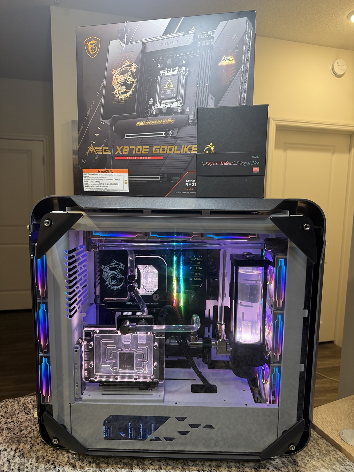 MSI Godlike custom water cooled PC