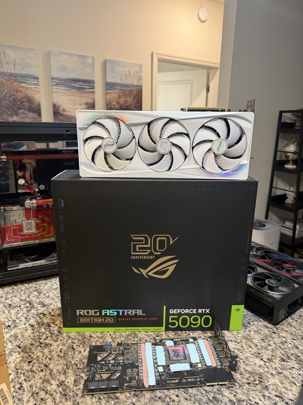 ROG Astral GeForce RTX 5090 Edition 20 graphics card